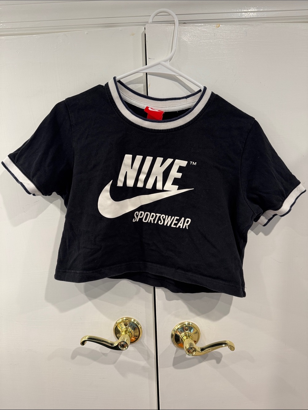 90s Nike Black & White Sportswear Crop Tee